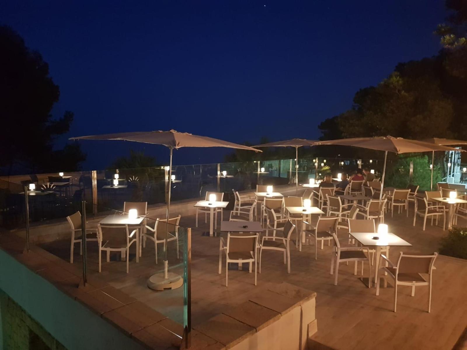 Camping Estival Torre De La Mora تاماريت المظهر الخارجي الصورة