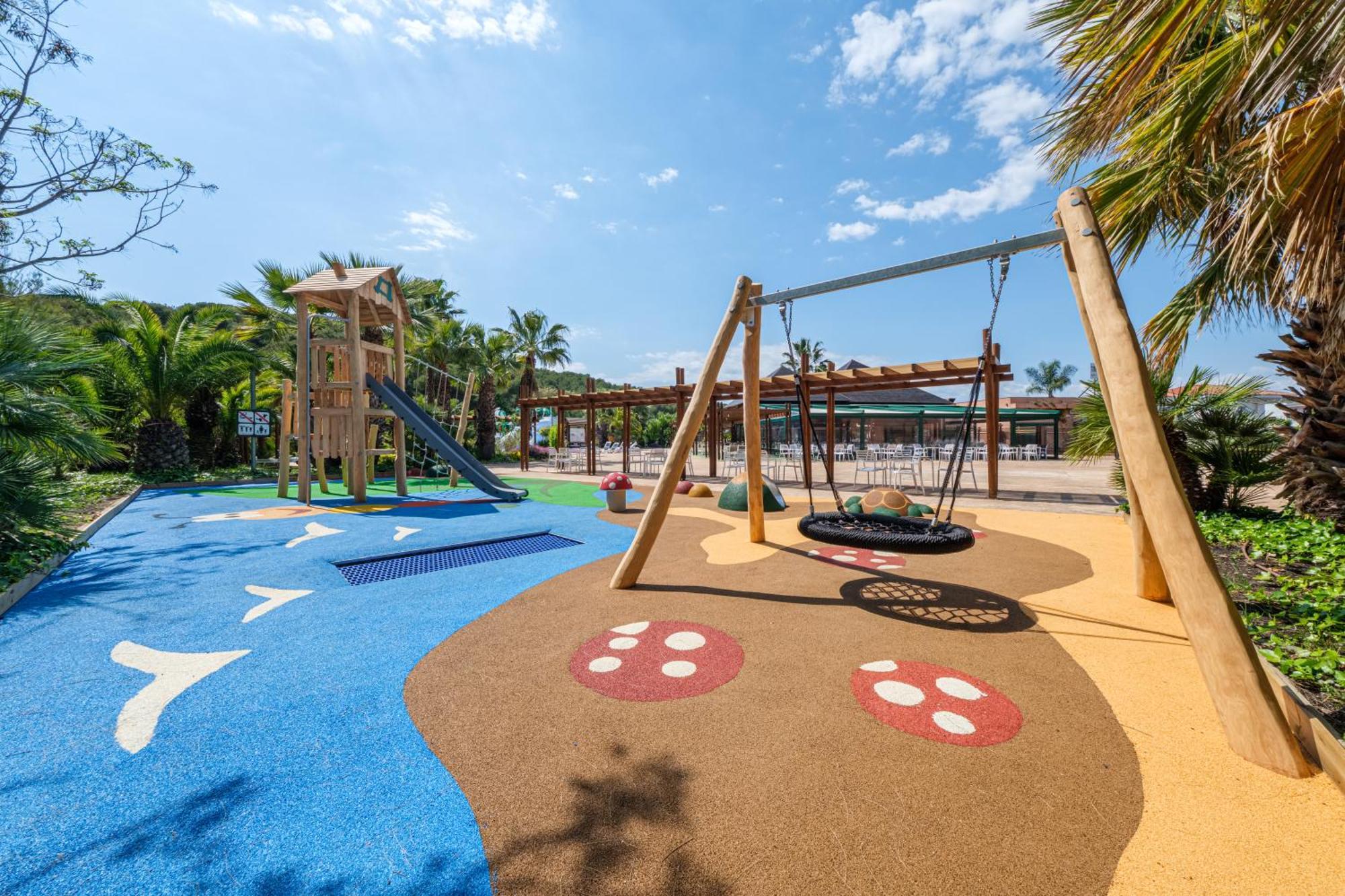 Camping Estival Torre De La Mora تاماريت المظهر الخارجي الصورة