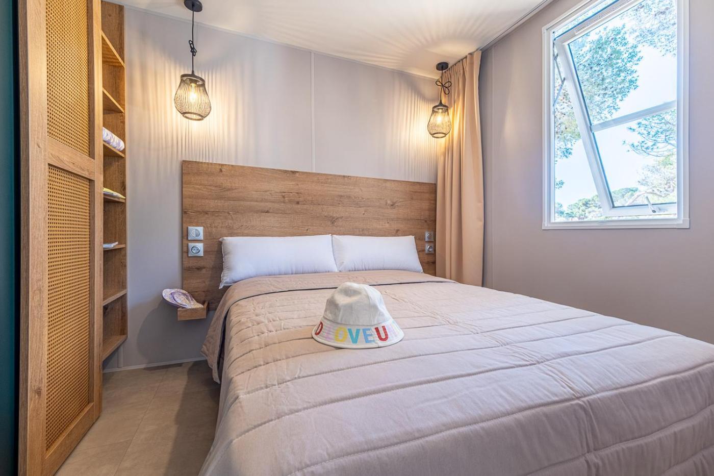 Camping Estival Torre De La Mora تاماريت المظهر الخارجي الصورة