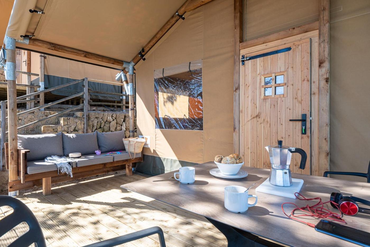 Camping Estival Torre De La Mora تاماريت المظهر الخارجي الصورة